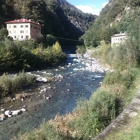 Dietro L'angolo Sondrio