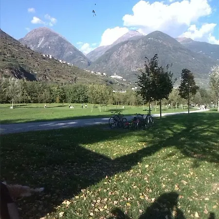 Dietro L'angolo Sondrio