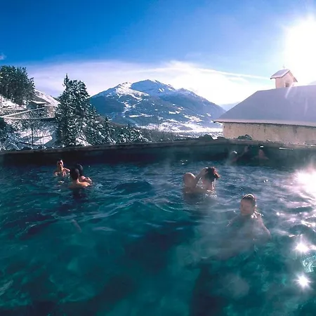 Dietro L'angolo Hébergement de vacances Sondrio
